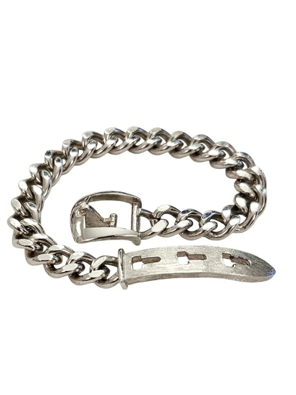 Avon Silver Tone Chain Buckle Bracelet, Signed L826